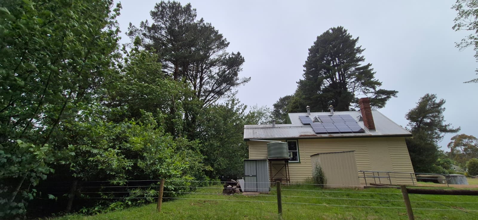 Residence beside retained trees at Newbury Recreation Reserve